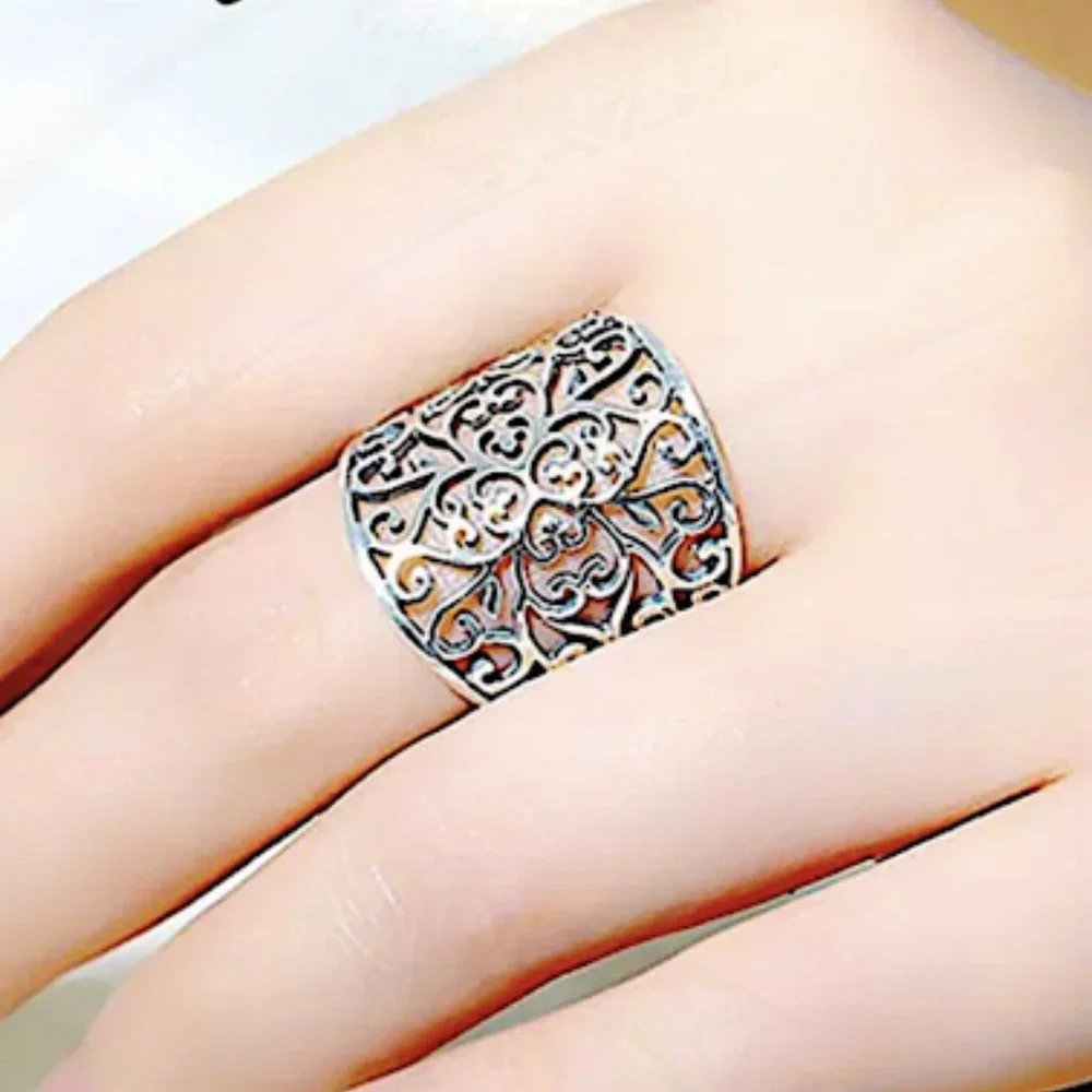 STERLING SILVER FLOWER HOLLOW VINTAGE RING - Picture 7 of 8